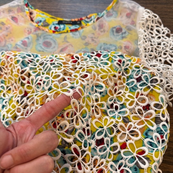 Moma Yellow Floral with Lace Overlay - Picture 4 of 9